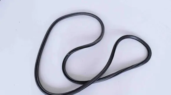 Volvo XC90 Rubber seal front door (on door) 31457673