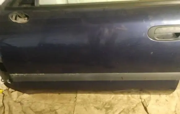 Mitsubishi Carisma Front door trim (molding) 