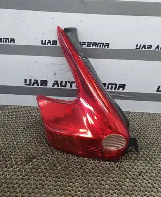 Nissan Juke I F15 Rear/tail lights