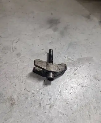 Volkswagen Crafter Fuel Injector clamp holder