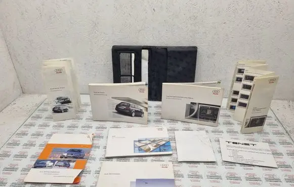 Audi A4 S4 B7 8E 8H Owners service history hand book 