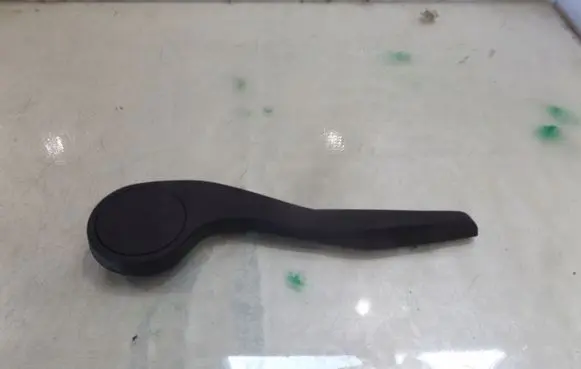 Suzuki Ignis Seat adjustment handle 
