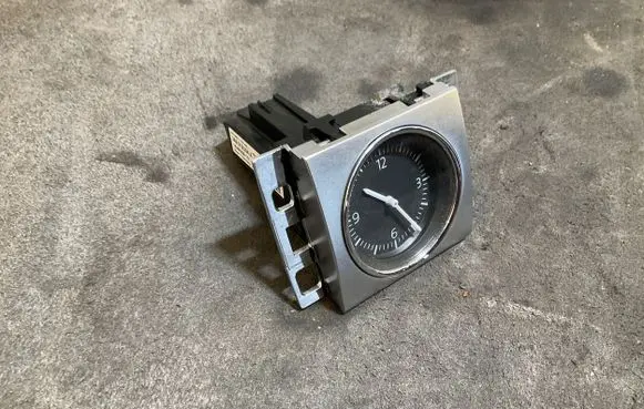 Volkswagen PASSAT B7 Clock 3AA919204A 194805813