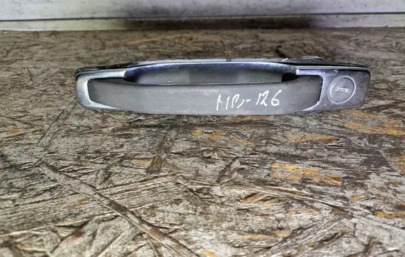 Mercedes-Benz S W126 Front door exterior handle