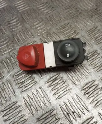 Renault Scenic II - Grand scenic II Hazard light switch 8200407415