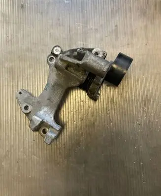 Renault Captur Generator/alternator bracket 117108063R 117506193R