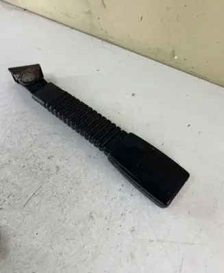 Hyundai Galloper Front seatbelt buckle