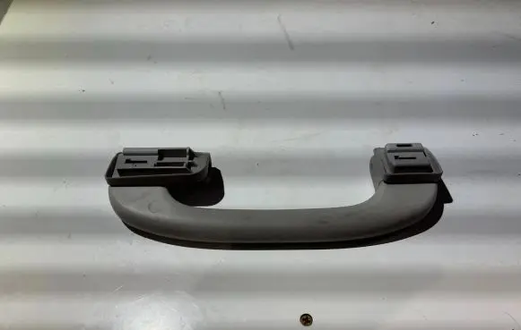 BMW 5 E39 Rear interior roof grab handle 8227593