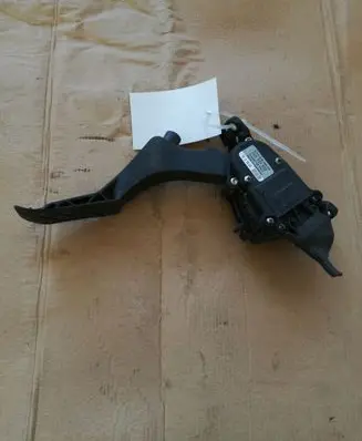 Volkswagen Transporter - Caravelle T5 Accelerator throttle pedal 7H1721503