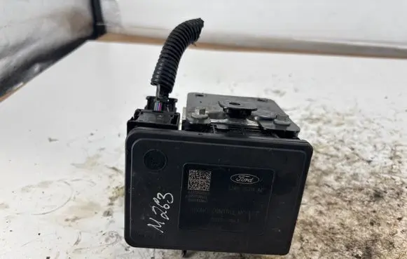 Ford Ecosport ABS Pump LN152B373AB 10022019894