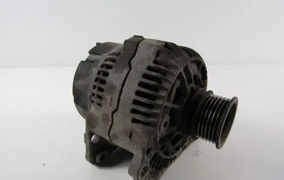 Volkswagen Polo III 6N 6N2 6NF Generator/alternator 0123310019