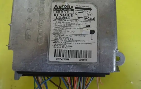 Renault Megane II Airbag control unit/module 603047500 8200280994