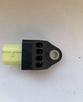 Toyota Auris E180 Airbag deployment crash/impact sensor 8983102140 408AANVVZ