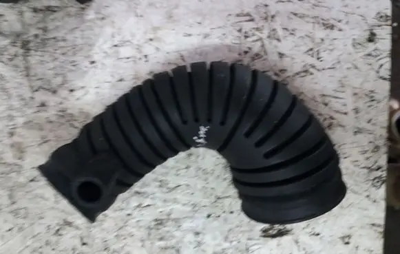 Mercedes-Benz E W210 Turbo system vacuum part 