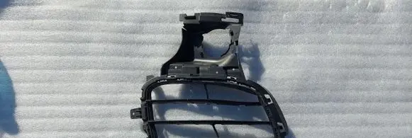 Porsche Cayenne (92A) Front bumper lower grill 7P5807682E