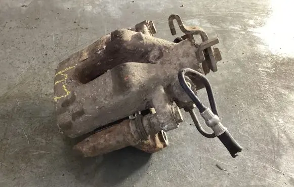 Citroen C4 I Rear brake caliper 9683853980
