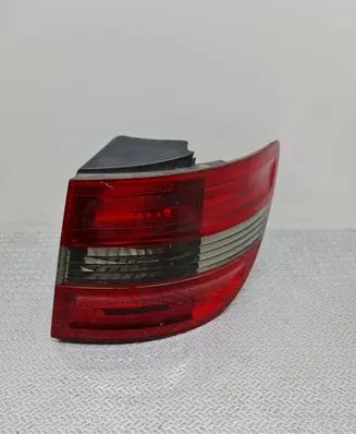Mercedes-Benz B W245 Rear/tail lights 27520216