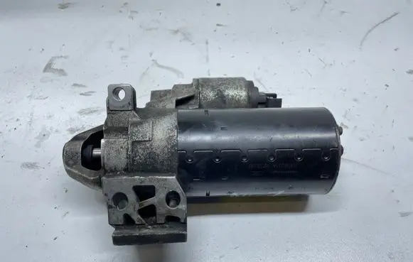 BMW X5 F15 Starter motor 0001139002