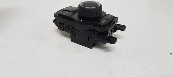 BMW 3 F30 F35 F31 Head unit multimedia control ZE931769501 931769501 140426R02