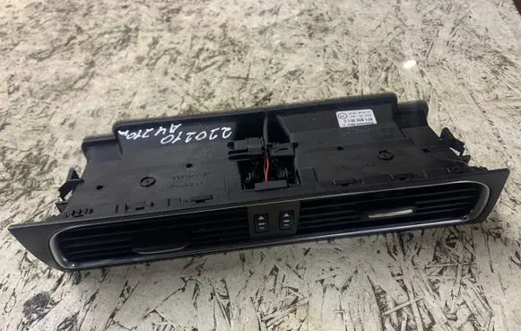 Audi A4 S4 B8 8K Dash center air vent grill 8T1820951