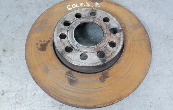 Volkswagen Golf VII Front brake disc