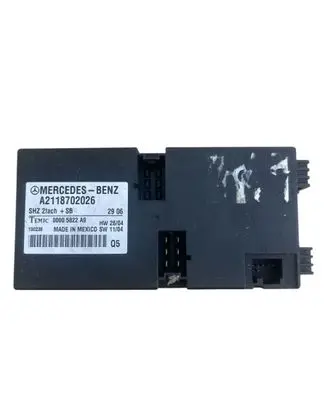 Mercedes-Benz E W211 Seat control module A2118702026 00005822A9