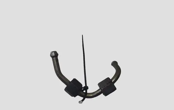 Ford Mondeo MK IV Fuel injector supply line/pipe