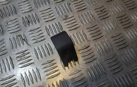 Audi A3 S3 8V ISOFIX cover 8V0887187