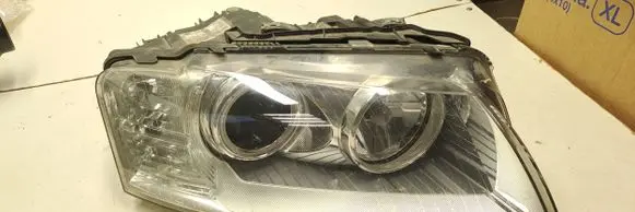 Audi A8 S8 D3 4E Headlight/headlamp 1EL009236