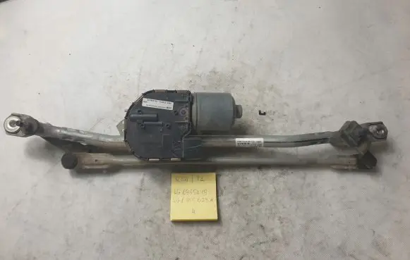 Audi A6 S6 C7 4G Front wiper linkage and motor 1397220616 4G1955119