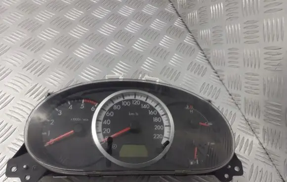 Mazda 5 Tachometer CC79C
