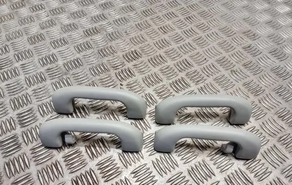 Opel Astra J A set of handles for the ceiling 