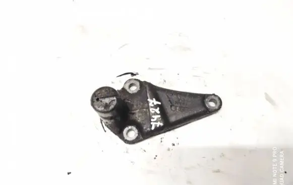 Audi A6 S6 C5 4B Engine mounting bracket 8d0199343j