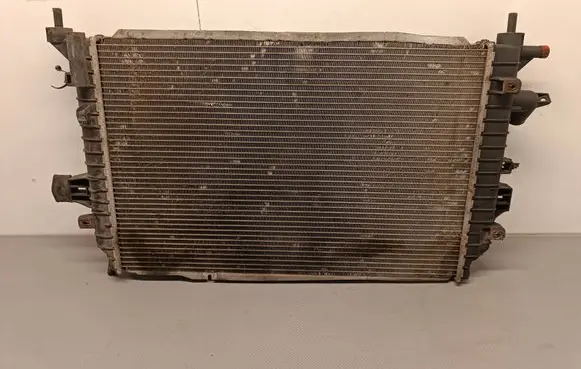 Opel Zafira B Coolant radiator 13171429