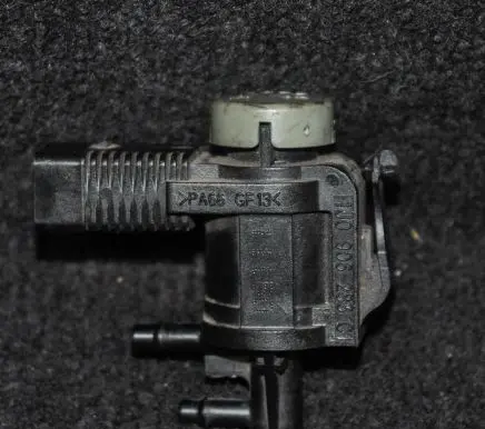 Audi A8 S8 D3 4E Turbo solenoid valve 1J0906283C