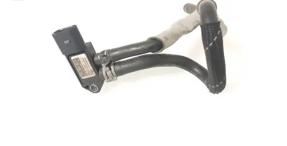 Volkswagen PASSAT CC Exhaust gas pressure sensor 076906051B