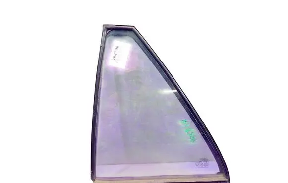 Toyota Avensis Verso Front door window glass four-door