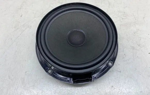 Volkswagen Caddy Subwoofer speaker 7E0035453L