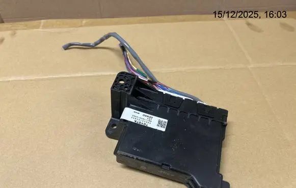 Toyota Auris E180 Air conditioning/heating control unit 8865002E00
