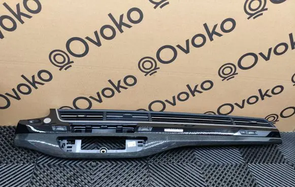 Audi Q7 4M Dash center air vent grill 4M1820902R