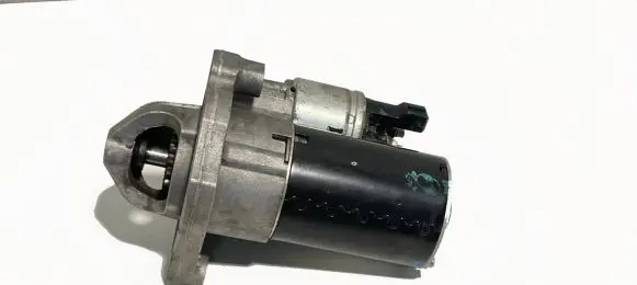 Peugeot 3008 II Starter motor 9674077280 23823