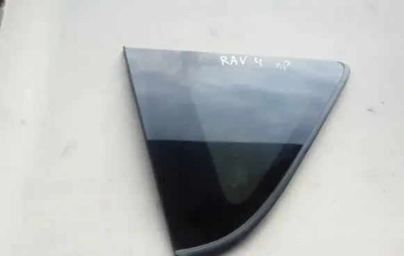Toyota RAV 4 (XA40) Rear side window 6272042360
