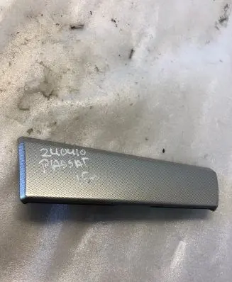 Volkswagen PASSAT B8 Dashboard glove box trim 3g1853261