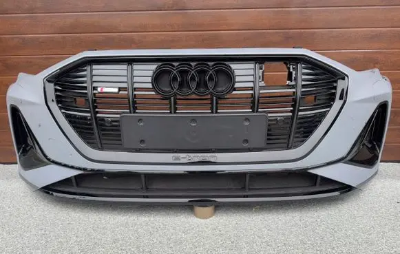 Audi e-tron Front bumper 4KE807233