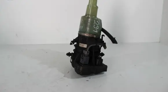 Ford Mondeo MK IV Power steering pump 6G913K514AC