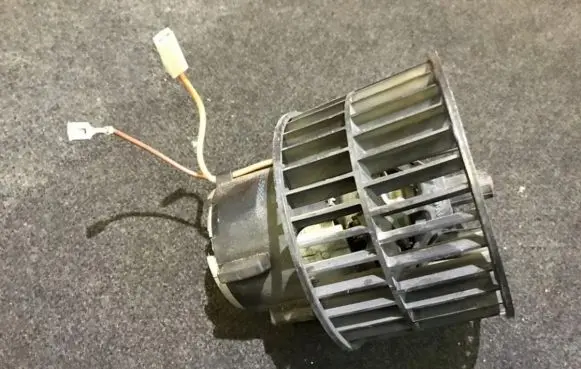 Opel Tigra A Heater fan/blower 7735000523 773.50005.23