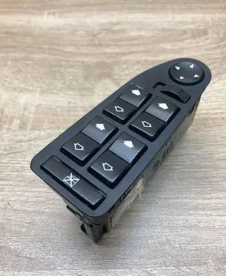 BMW 7 E38 Electric window control switch 8380646