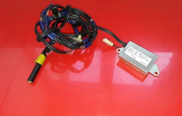 Mitsubishi Grandis Aerial antenna amplifier MN173717 30GB01492