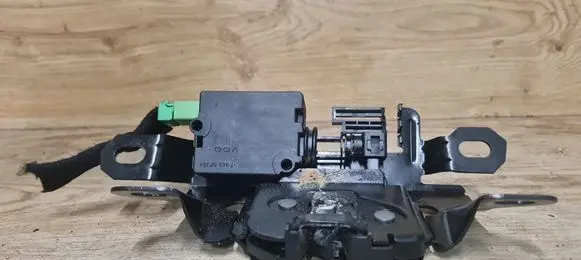 Volvo C30 Tailgate/trunk/boot lock/catch/latch 30784739