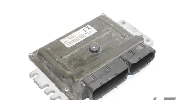 Nissan Micra Engine control unit/module MEC32040